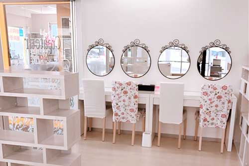 ネイル&アイラッシュサロン クレアトゥール松前店 店内イメージ